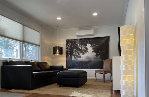 Tivoli House | Beautiful, bright private home w fenced yard in Tivoli, NY
