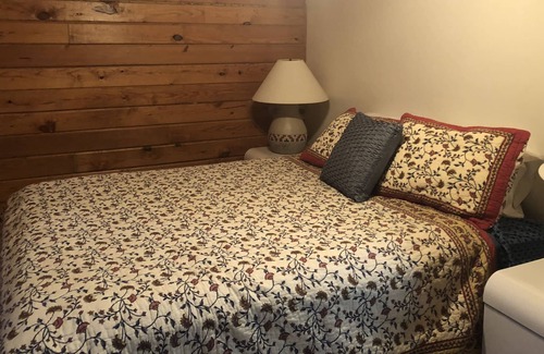 Okeechobee Cabin | Beautiful Cabin #25 at Log Harbor Cabins by the water
