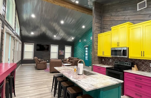 Nashville Cabin | Beautiful cabin on the banks of the Little Missouri River Relief!