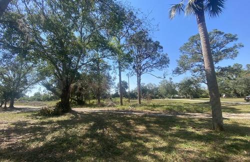 North Fort Myers RV Rental | Beautiful campground area perfect for RV parking, water view, and great location