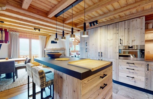 Granges Ski Chalet | Beautiful chalet in Le Bouveret with garden