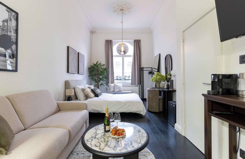 South Antwerp Apartment | Beautiful city suite