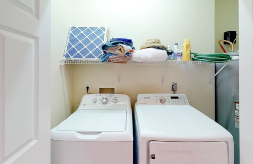 Corolla Light Condo | Beautiful Condo with WiFi, Huge Deck, & Shared Pools and Tennis