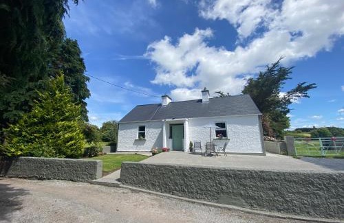 Broadford House | Beautiful Country Cottage - Self Catering