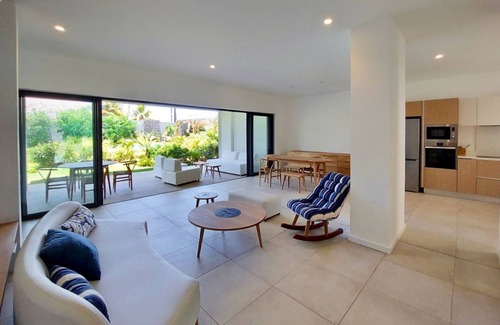 Pointe aux Canonniers Apartment | Beautiful family apartment at Pointe aux Canonniers