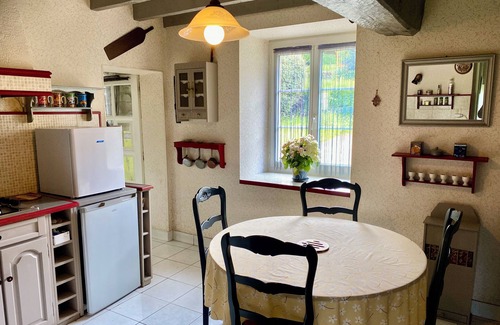 Tredion Cottage | Beautiful farmhouse between ocean, forests and rivers, animals welcome!