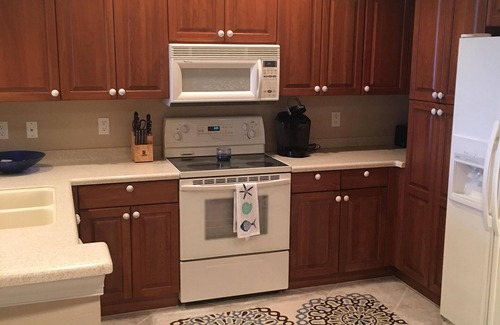 Burnt Store Condo | Beautiful harbor views and beautifully furnished and decorated