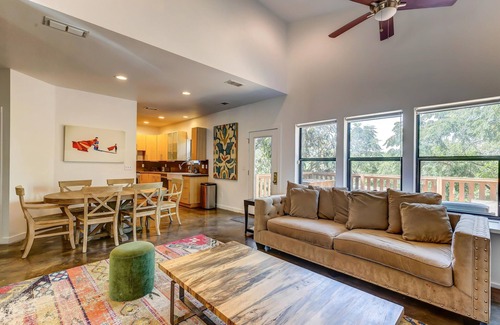 Barton Heights House | Beautiful Hilltop Greenbelt Views in Downtown Austin