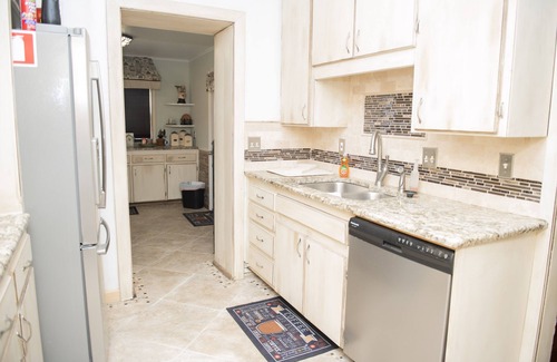 Tulsa House | Beautiful Historic Home overlooking Downtown/BOK