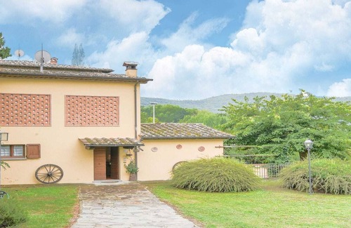 Monterchi House | Beautiful Holiday Home with Swimming Pool in Monterchi