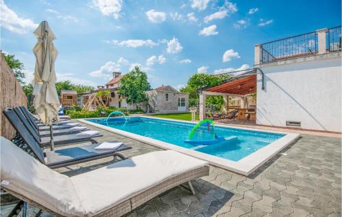 Prolozac House | Beautiful Home In Donji Prolozac