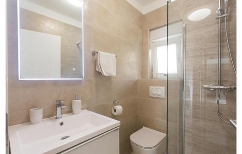 Dicmo House | Beautiful Home In Kraj With Wifi