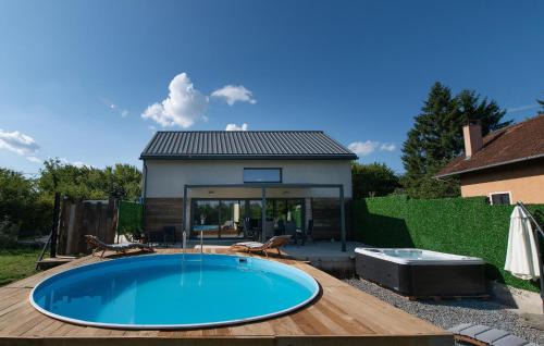 Petrinja House | Beautiful Home In Vurot With Wifi