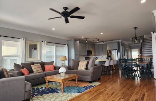 Fairfield House | Beautiful home on private beach, sleeps 11! Bring your family and friends!