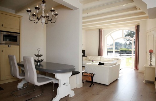 Camperduin House | Beautiful house 750 meters from the beach with wood stove in the living room