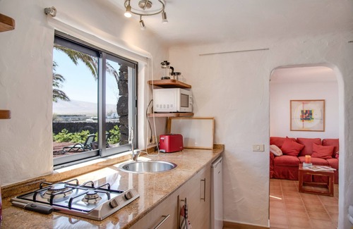 Teguise House | Beautiful House "La Casita" with Sea and Mountain View, Garden & Terrace