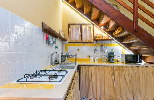 Santa Maria a Monte House | Beautiful private villa for 6 guests with WIFI, private pool, A/C, TV and patio