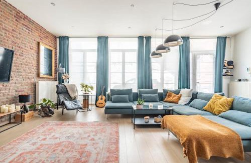 Brussels House | Beautiful loft with terrace - Midi station - Flix