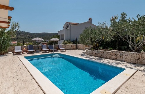 Slatine Cabin | Beautiful modern villa in a quiet place Slatine, on the island of Ciovo