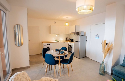 Balaruc-les-Bains Apartment | Beautiful New T2 Apartment with Terrace