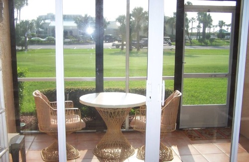 Fort Pierce Condo | Beautiful oceanfront resort with all the amenities