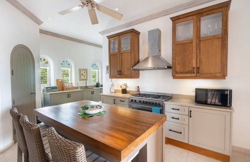 Mount Standfast Villa | Beautiful Outdoor Space With Private Pool - Fiddlesticks