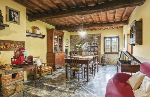 Monsummano Terme House | Beautiful private villa with WIFI, private pool, TV, patio, pets allowed and panoramic view