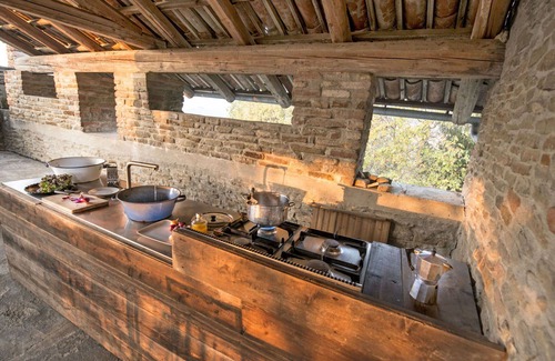 Trezzo Tinella Villa | Beautiful private villa with private pool, WIFI, TV, terrace, pets allowed and panoramic view