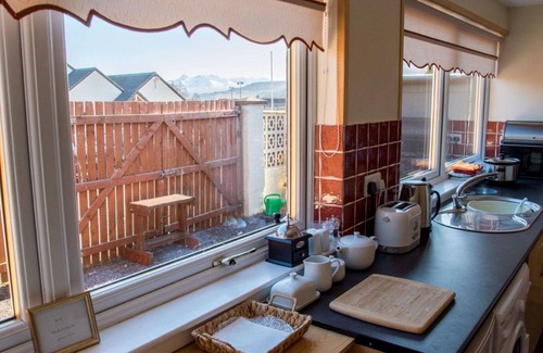 Achachork House | Beautiful private villa for 2 guests with WIFI, TV and pets allowed