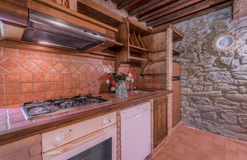Bucine Villa | Beautiful private villa with private pool, WIFI, veranda, pets allowed and panoramic view
