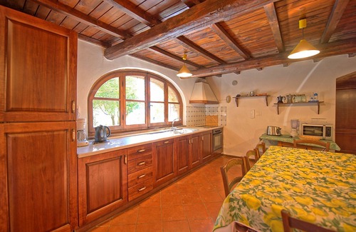 Bucine Villa | Beautiful private villa with private pool, WIFI, TV, patio, pets allowed, panoramic view and par.