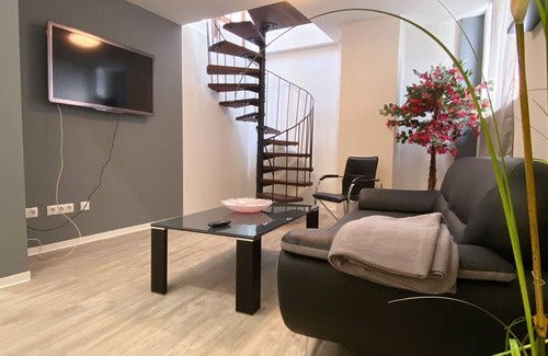 Karlsruhe City Centre Apartment | Beautiful private room in the city #3