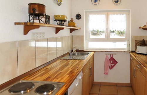 Gutach im Breisgau House | Beautiful private villa for 7 guests with WIFI, TV, patio, pets allowed and panoramic view