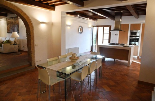Certaldo Villa | Beautiful private villa with hot tub, A/C, WIFI, private pool, TV, patio, close to San Gimignano
