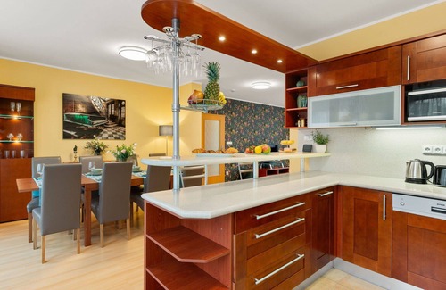 Dolni Chabry Villa | Beautiful private villa for 8 people with WIFI, TV and terrace