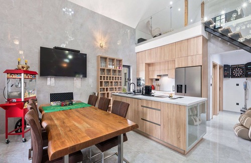 Dolni Laz House | Beautiful private villa for 8 guests with hot tub, WIFI, TV, terrace and pets allowed