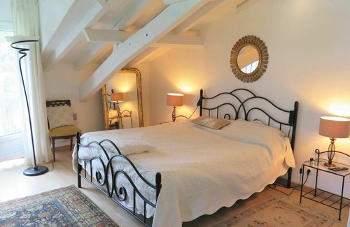 Losse Villa | Beautiful private villa for 6 guests with WIFI, A/C, private pool, TV, terrace and parking