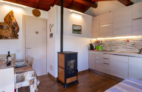 Sorico House | Beautiful private villa for 4 people with hot tub, TV, patio and pets allowed