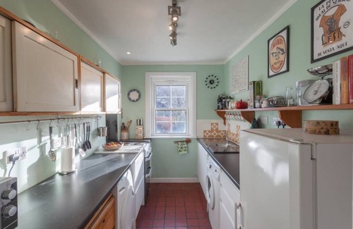 Torrin Cottage | Beautiful Skye Crofter's Cottage sleeps six close to mountains, sea and beach