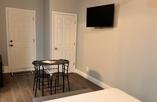 St. Cloud Apartment | beautiful studio