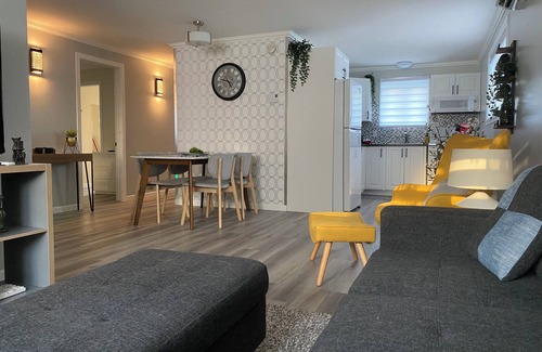 Les Rivieres Apartment | Beautiful sunny accommodation (32 days +)