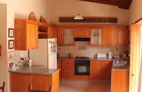 Lythrodontas House | Beautiful Traditional House In Authentic Village local walks and great base