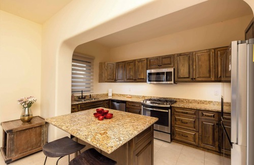 San Jose del Cabo Villa | Beautiful Villa + Private Terraces @ Campestre!