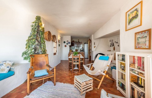 Villaggio Mandorli Villa | Beautiful Villa "Bentuestu" with Private Sea Access, Garden & Terraces