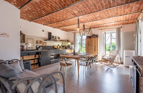 Portacomaro House | Beautiful villa for 4 people with WIFI, private pool, TV and terrace