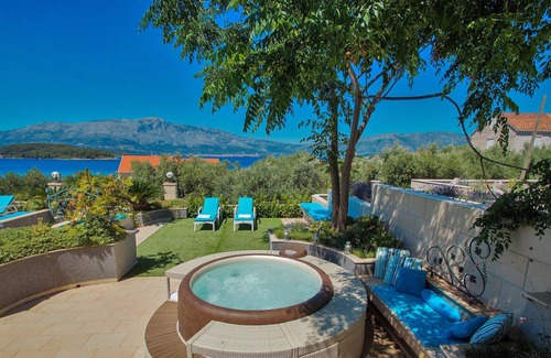 Lumbarda Villa | Beautiful Villa Veritas