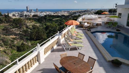 St. Andrew's Apartment | Beautiful Villa with Breathtaking Views in Swieqi by 360 Estates