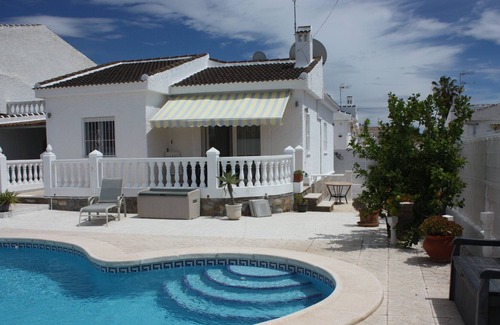 El Chaparral Villa | Beautiful villa with private pool and garden
