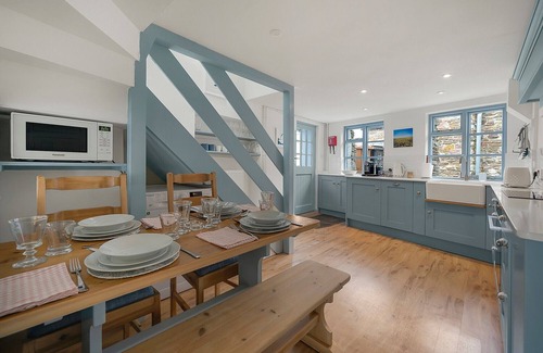 Newton Ferrers Cottage | Beautiful Waterside 2 bedroom cottage in Newton Ferrers S. Devon