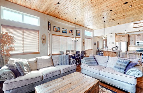 Pagosa Springs House | Beautiful waterfront townhome w/river & mountain views